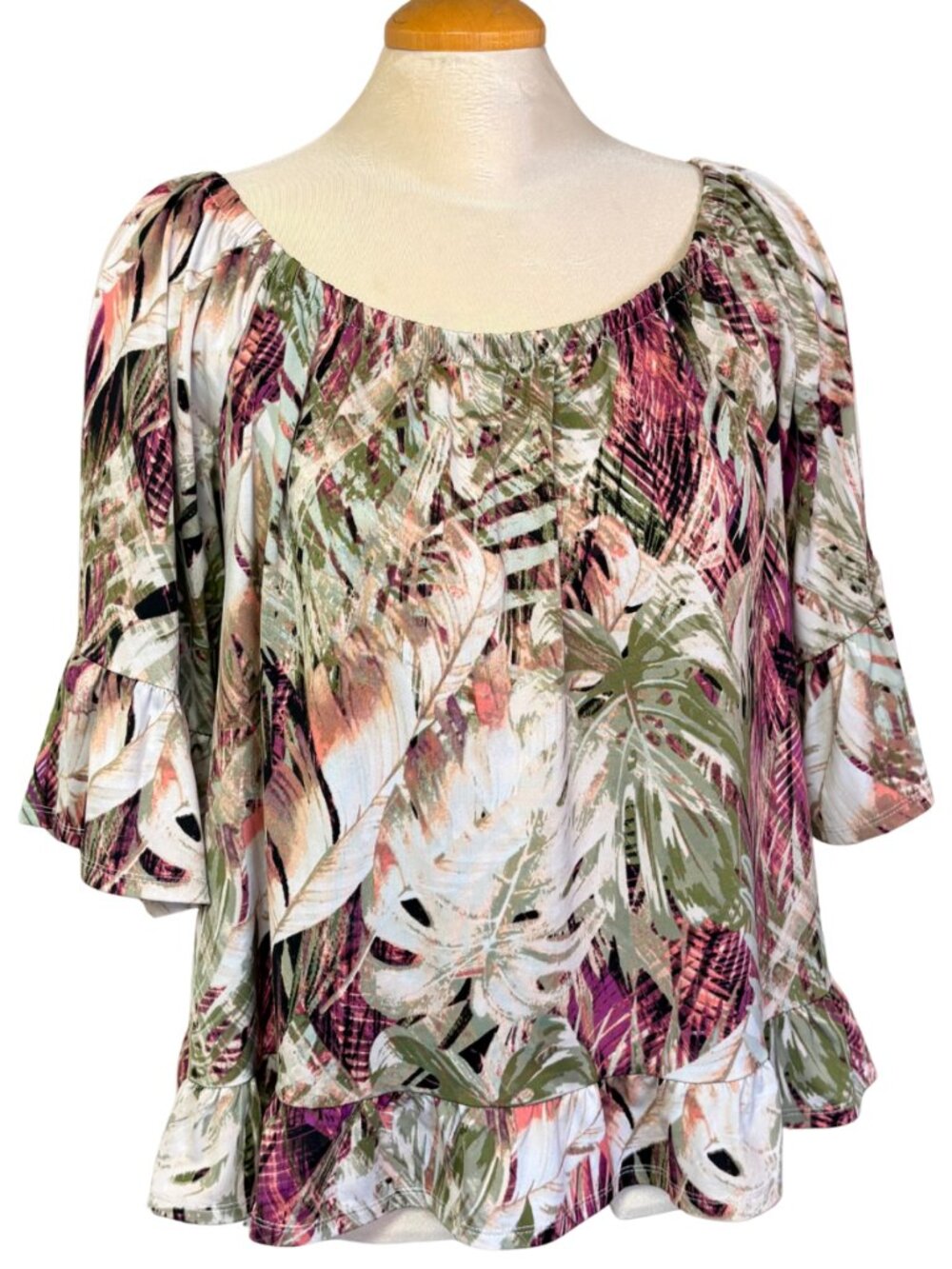 Women’s Tropical Leaf Ruffle-Hem Tunic in Green & Pink - Artizan by Robin Barre